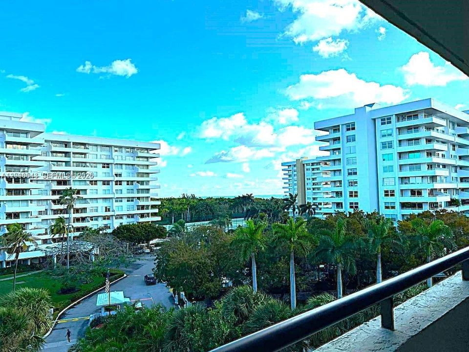 For Rent: $5,200 (2 beds, 2 baths, 1460 Square Feet)