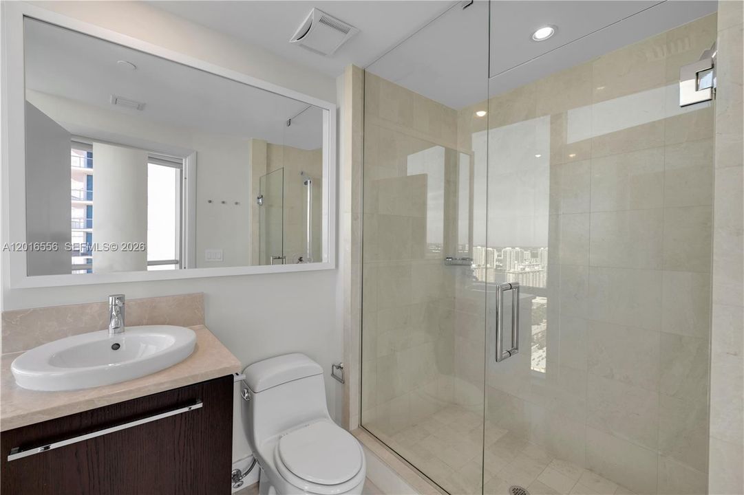 For Rent: $16,900 (4 beds, 4 baths, 2485 Square Feet)