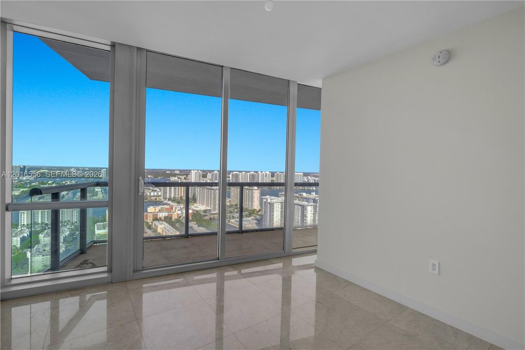 For Rent: $16,900 (4 beds, 4 baths, 2485 Square Feet)