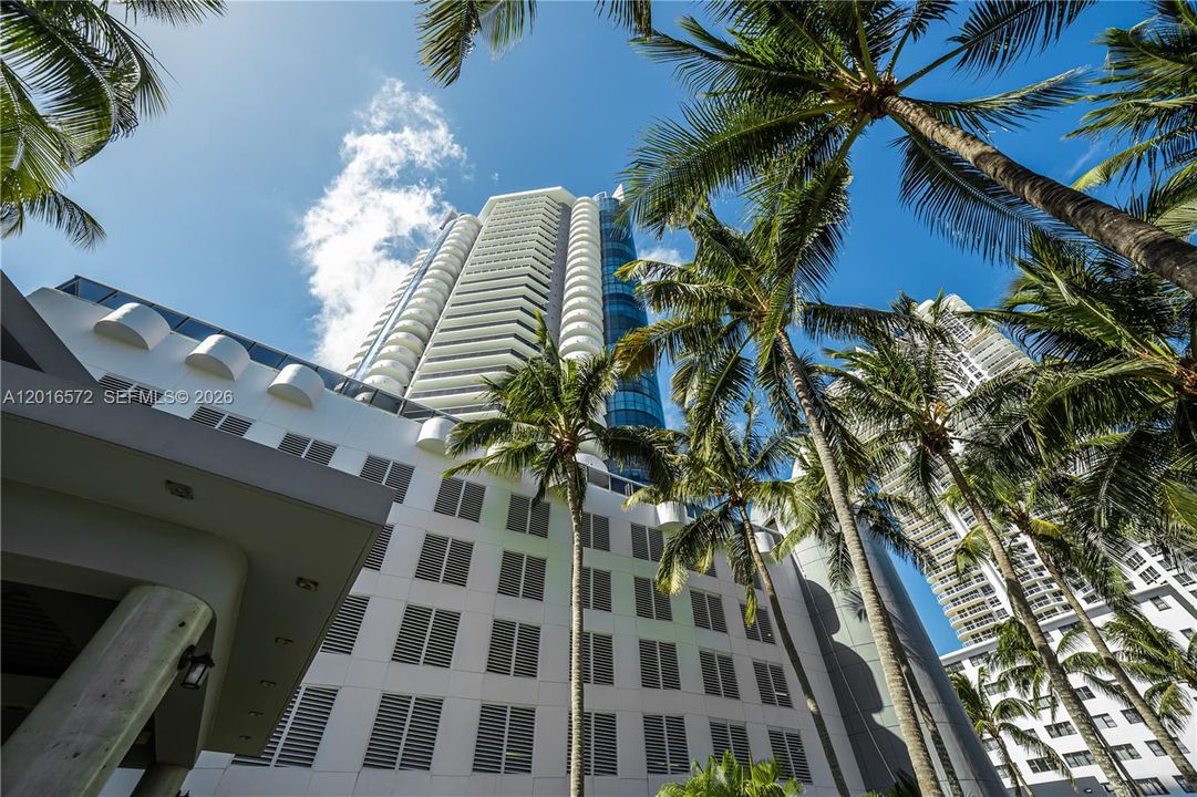 For Sale: $1,450,741 (2 beds, 2 baths, 1400 Square Feet)