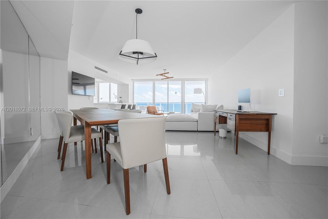 For Sale: $1,450,741 (2 beds, 2 baths, 1400 Square Feet)