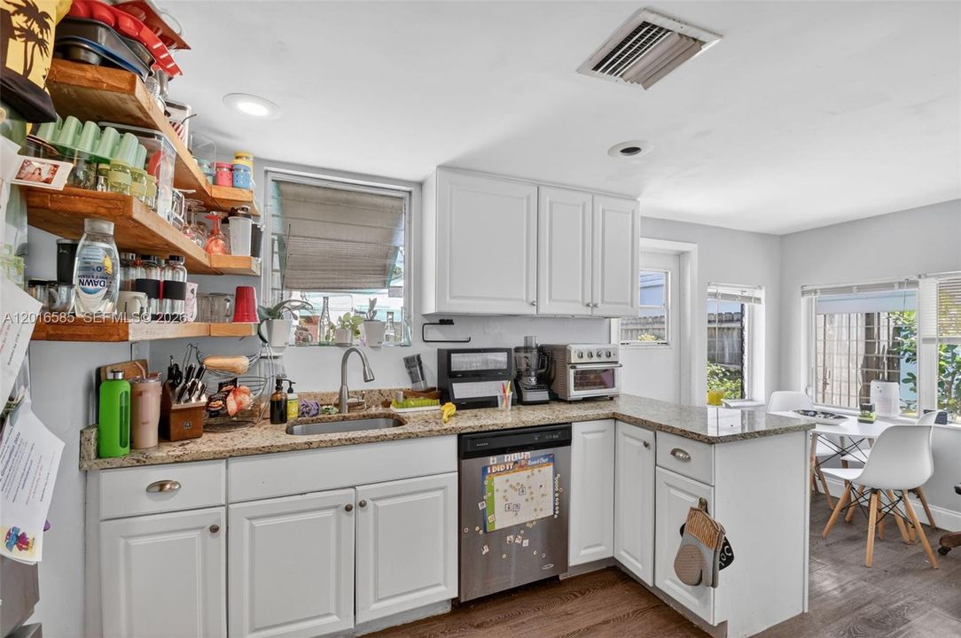 For Sale: $649,999 (4 beds, 3 baths, 1792 Square Feet)