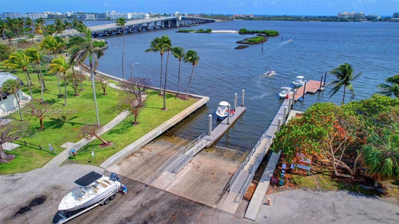 For Sale: $649,999 (4 beds, 3 baths, 1792 Square Feet)