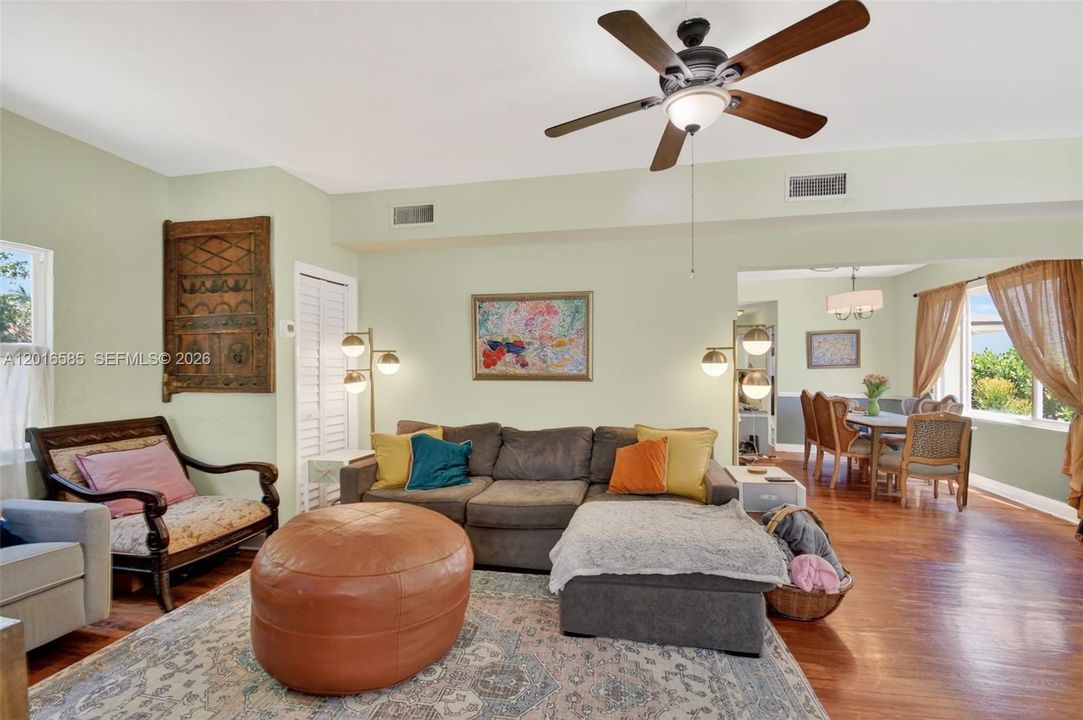 For Sale: $649,999 (4 beds, 3 baths, 1792 Square Feet)