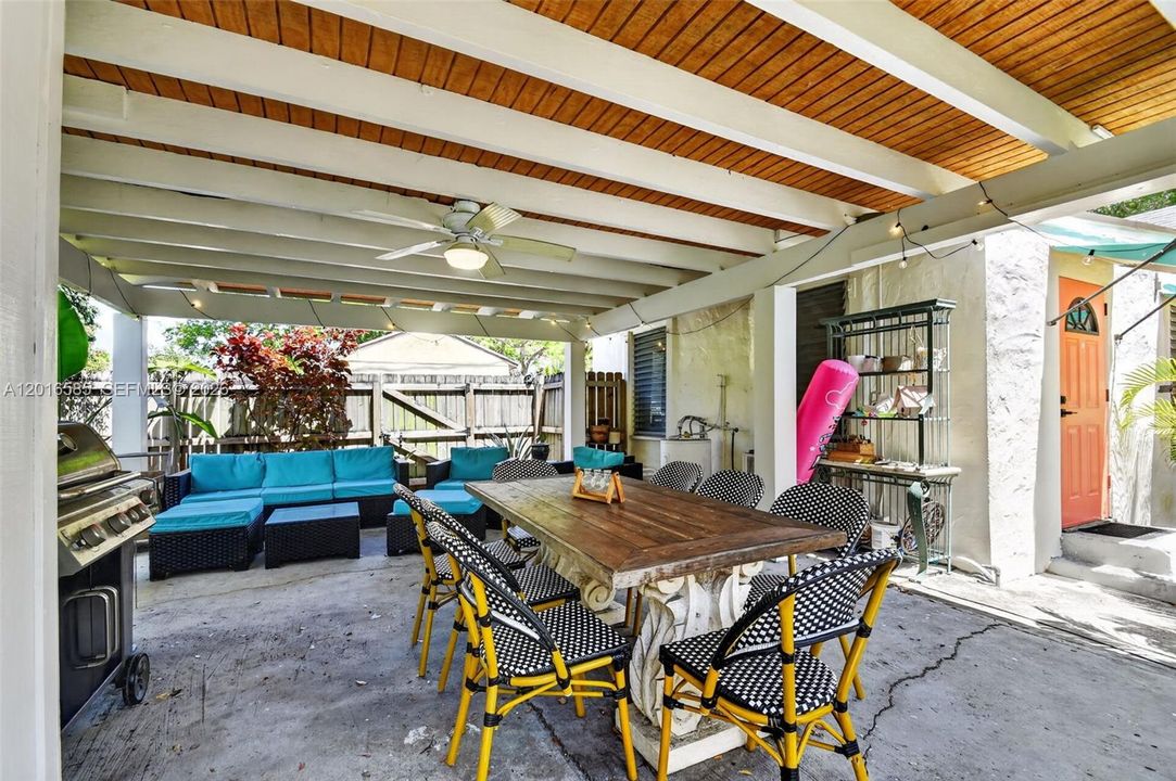 For Sale: $649,999 (4 beds, 3 baths, 1792 Square Feet)