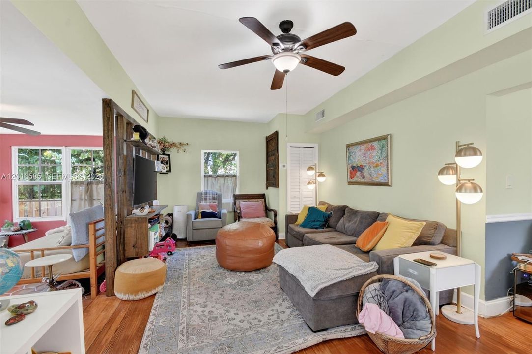For Sale: $649,999 (4 beds, 3 baths, 1792 Square Feet)
