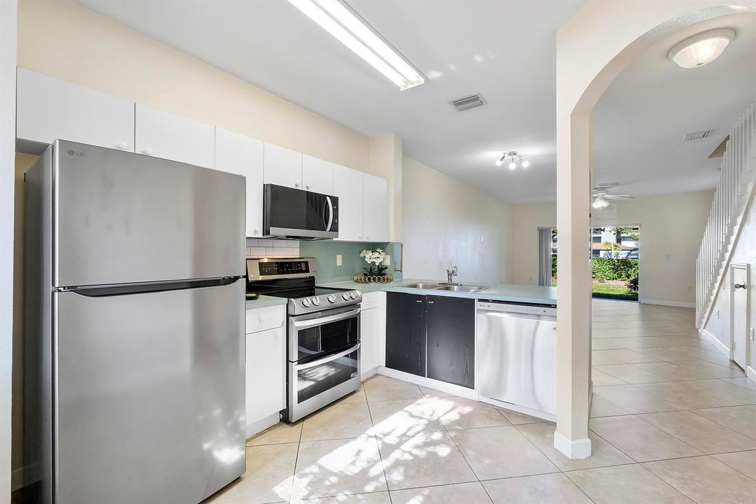 5910 Riverside Ave_017