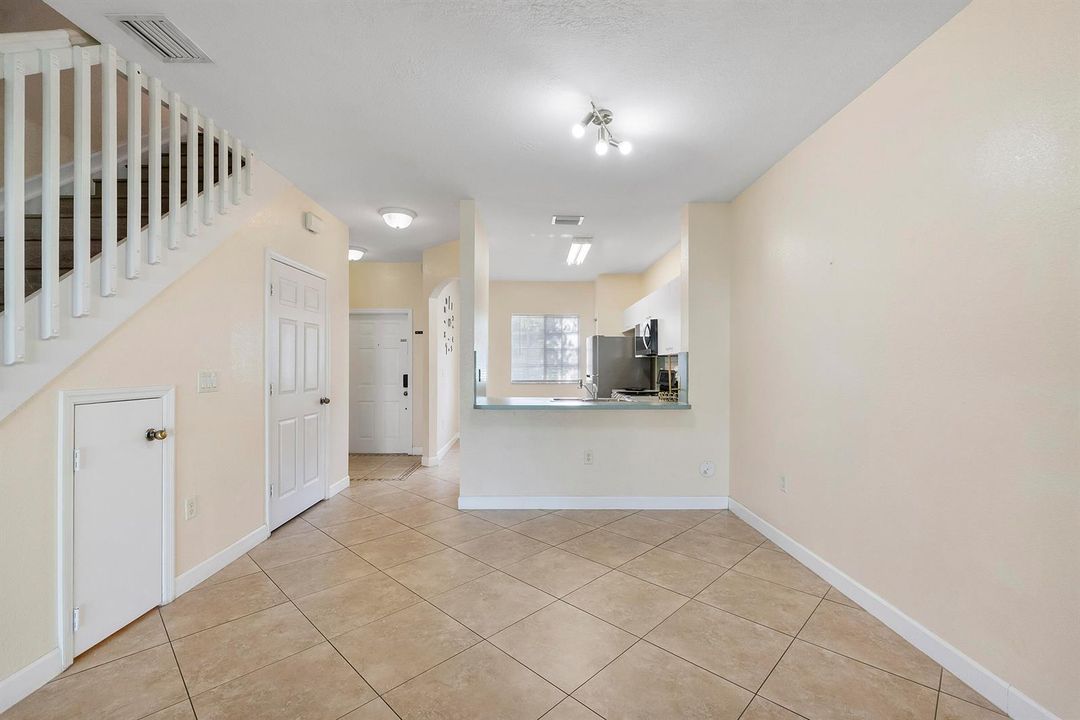 5910 Riverside Ave_020