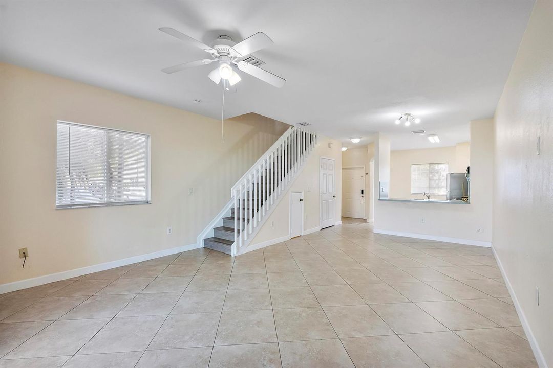 5910 Riverside Ave_023