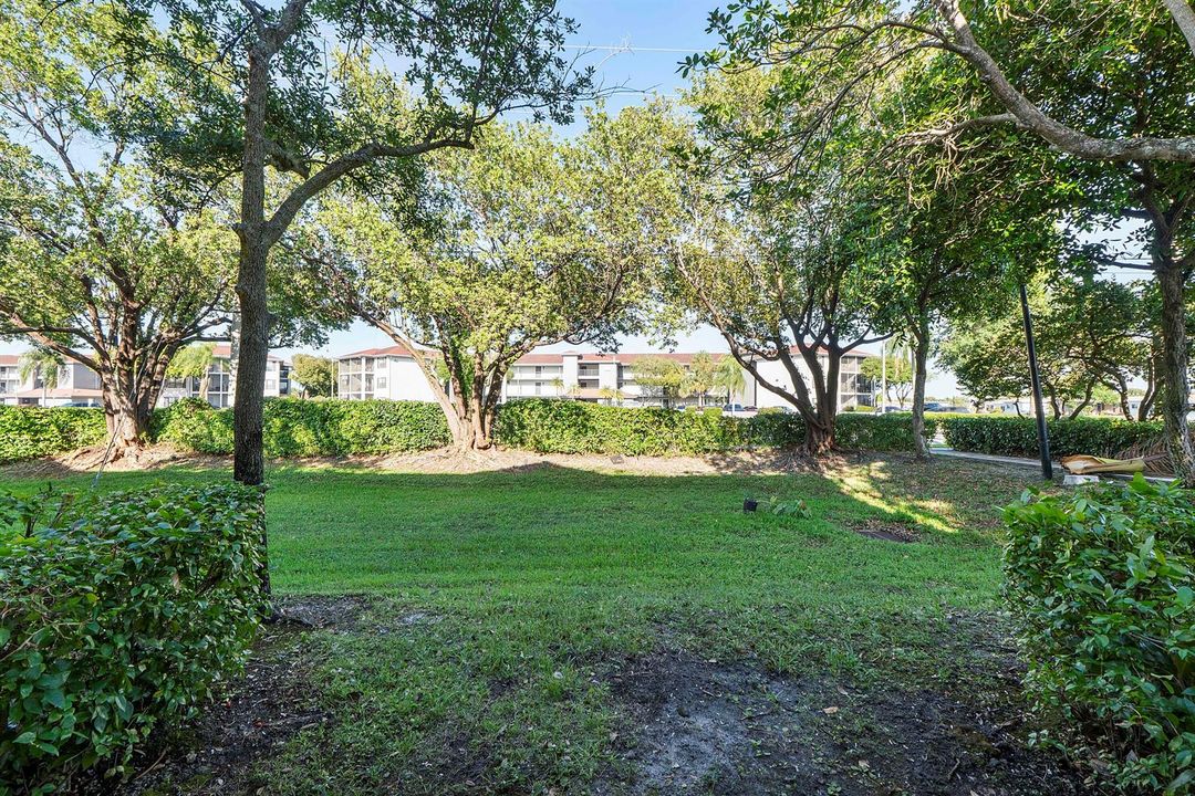 5910 Riverside Ave_040