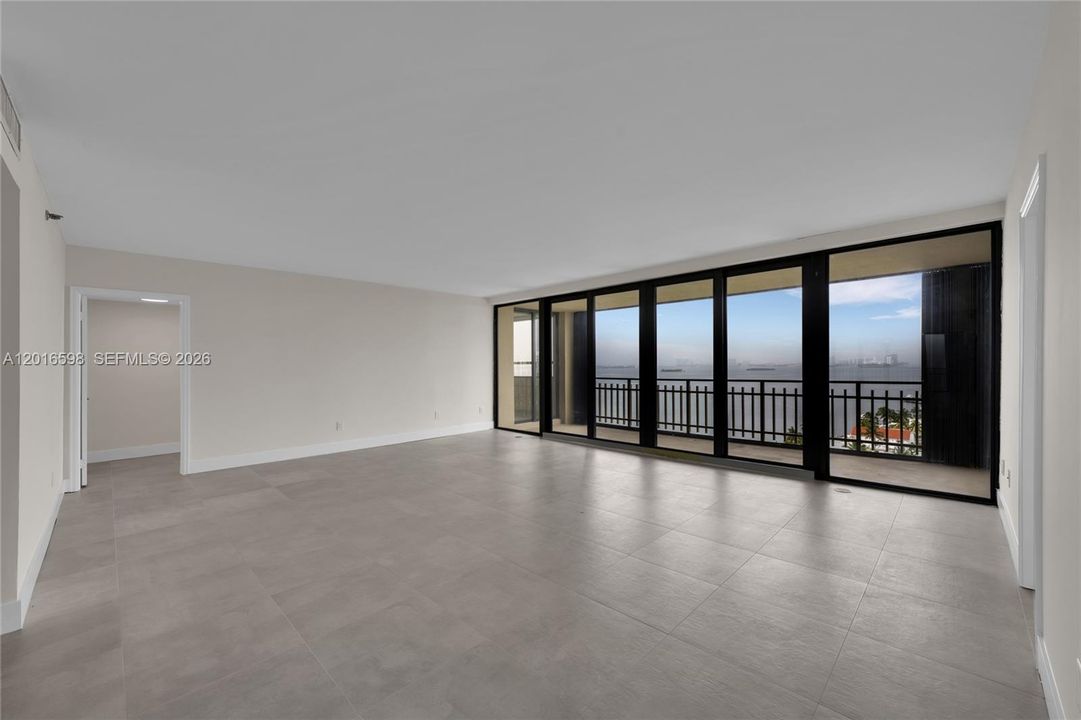 Active With Contract: $4,600 (2 beds, 2 baths, 1811 Square Feet)