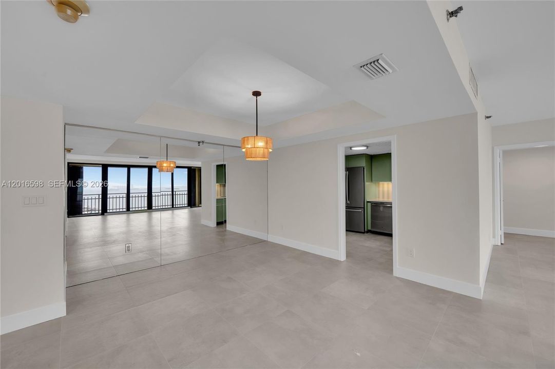 Active With Contract: $4,600 (2 beds, 2 baths, 1811 Square Feet)