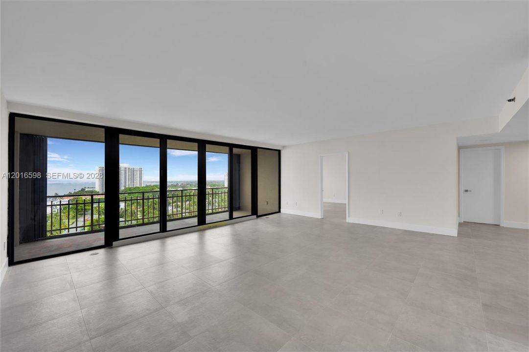 Active With Contract: $4,600 (2 beds, 2 baths, 1811 Square Feet)