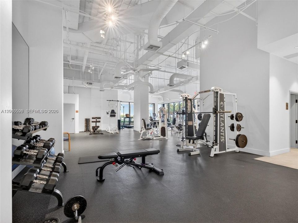 Active With Contract: $4,600 (2 beds, 2 baths, 1811 Square Feet)