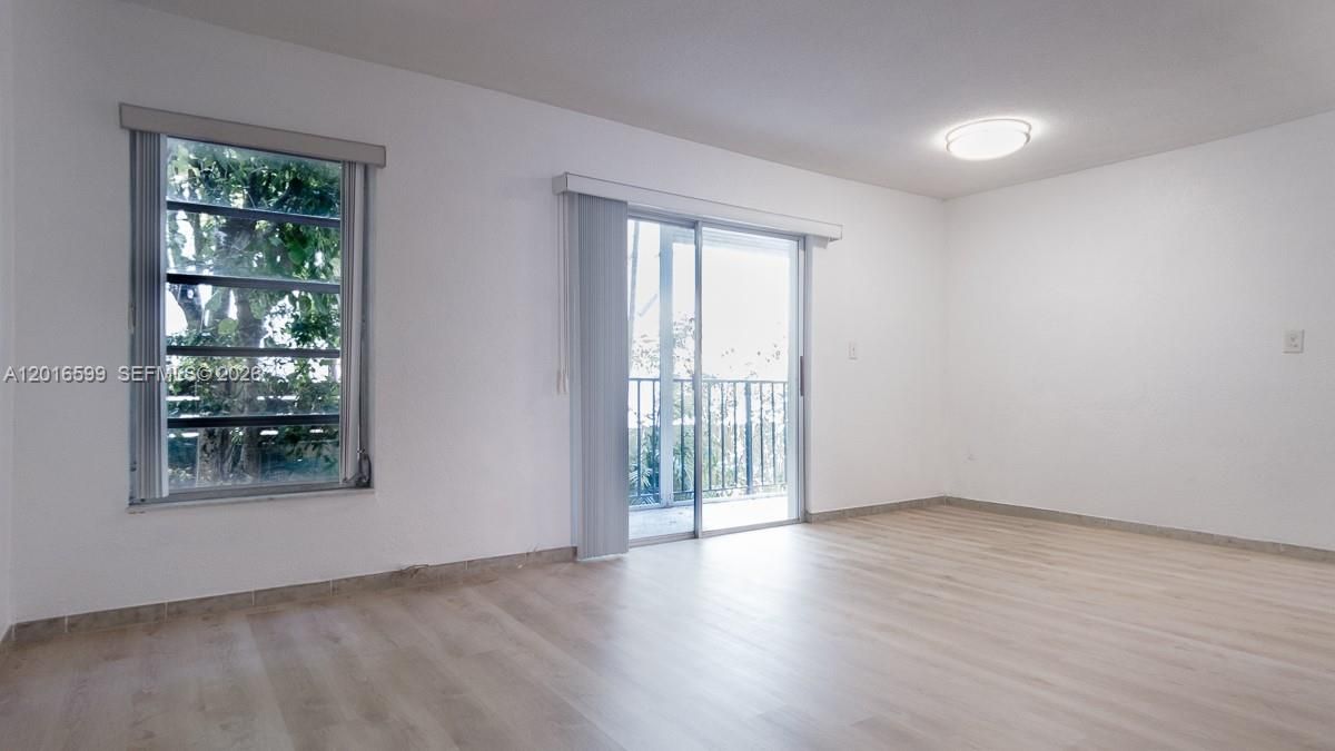 Activo con contrato: $2,690 (1 camas, 1 baños, 850 Pies cuadrados)