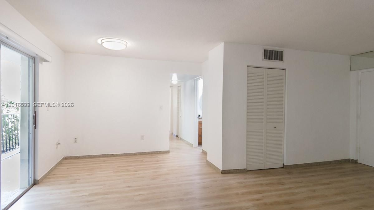 Activo con contrato: $2,690 (1 camas, 1 baños, 850 Pies cuadrados)
