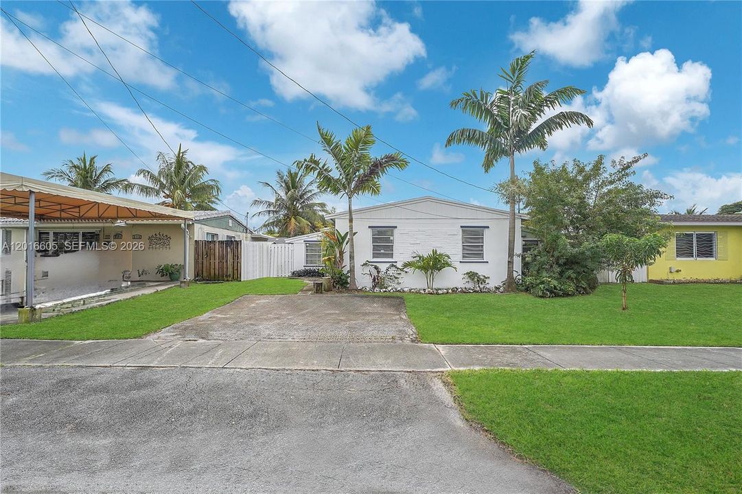 Activo con contrato: $640,000 (3 camas, 1 baños, 1088 Pies cuadrados)