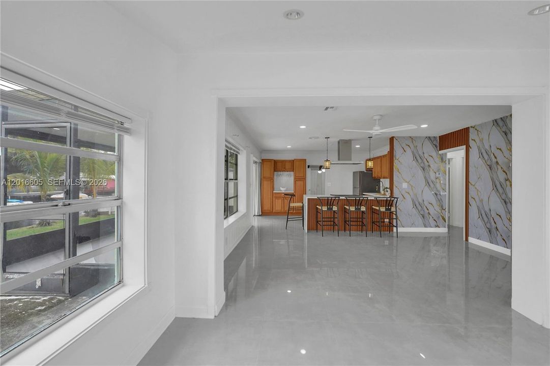 Activo con contrato: $640,000 (3 camas, 1 baños, 1088 Pies cuadrados)