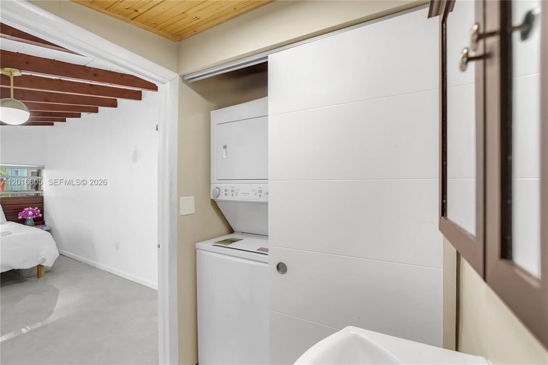 Activo con contrato: $640,000 (3 camas, 1 baños, 1088 Pies cuadrados)