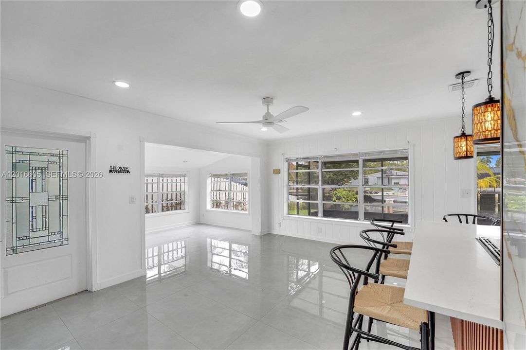 Activo con contrato: $640,000 (3 camas, 1 baños, 1088 Pies cuadrados)