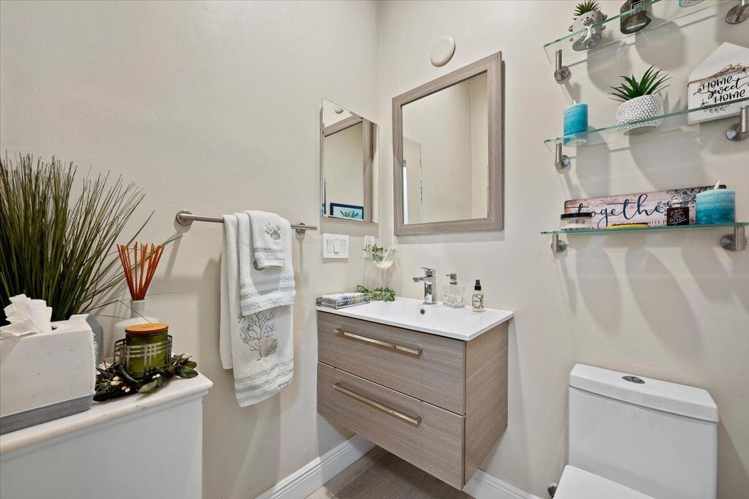 Powder Room / Half Bathroom