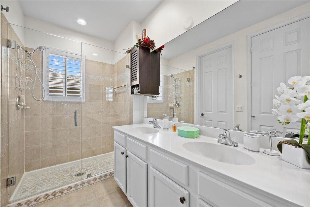 Owner's Suite Bathroom