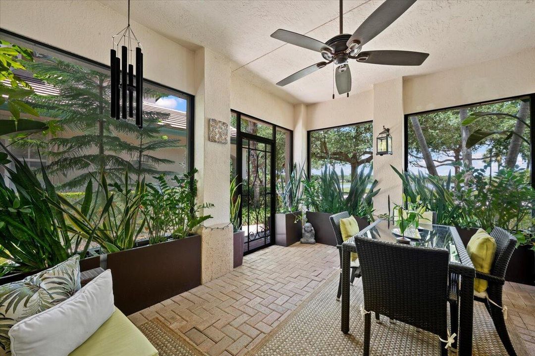 Screened-In Extended Front Porch / Patio