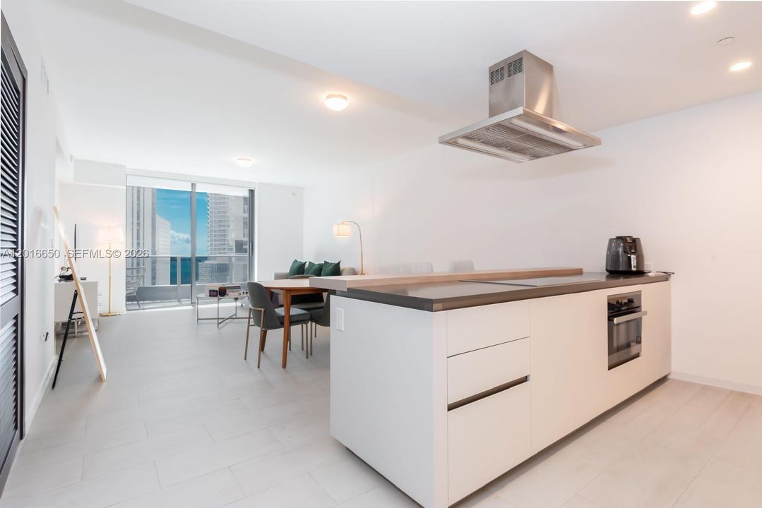 En Venta: $855,000 (1 camas, 1 baños, 829 Pies cuadrados)