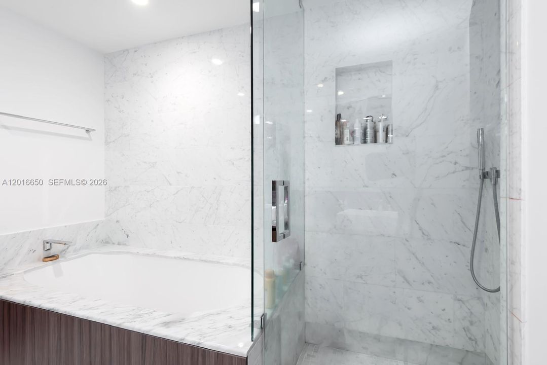 En Venta: $855,000 (1 camas, 1 baños, 829 Pies cuadrados)