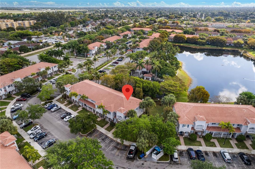 En Venta: $349,900 (3 camas, 2 baños, 1306 Pies cuadrados)