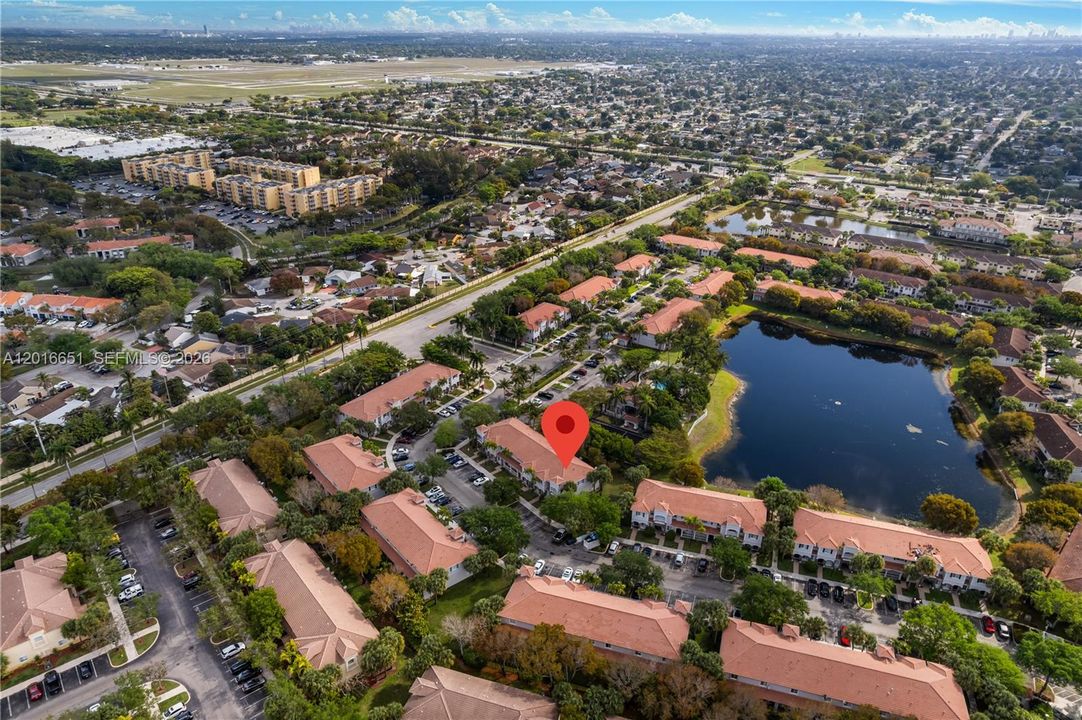 En Venta: $349,900 (3 camas, 2 baños, 1306 Pies cuadrados)