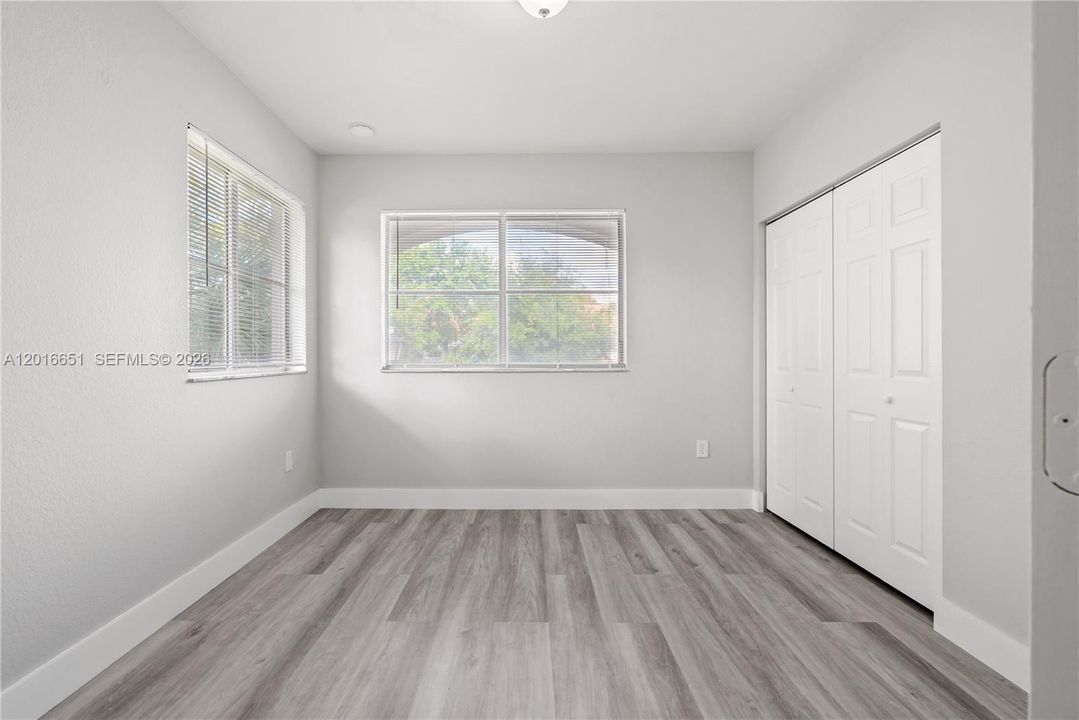 En Venta: $349,900 (3 camas, 2 baños, 1306 Pies cuadrados)