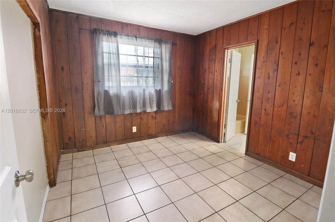 En Renta: $3,100 (5 camas, 2 baños, 1431 Pies cuadrados)