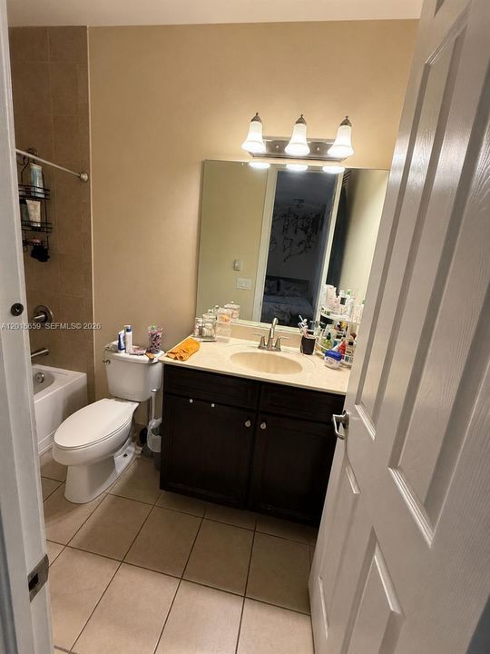 For Sale: $1,195,000 (5 beds, 4 baths, 3820 Square Feet)