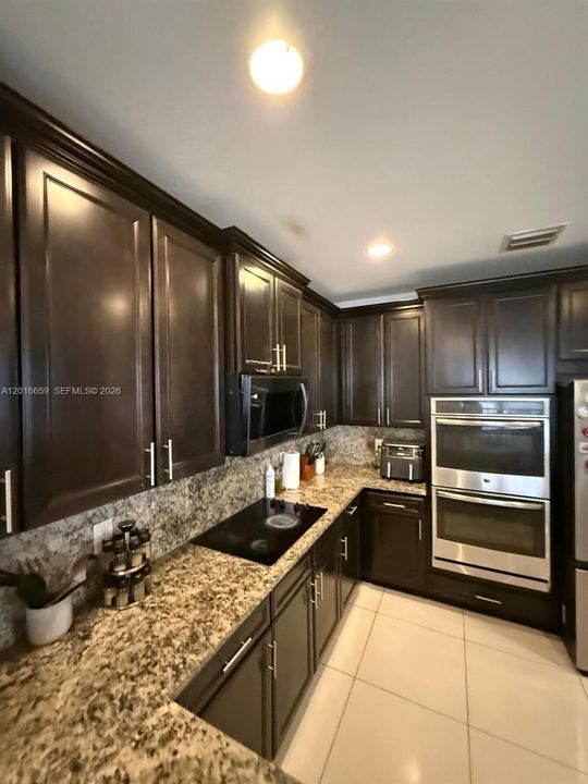 For Sale: $1,195,000 (5 beds, 4 baths, 3820 Square Feet)