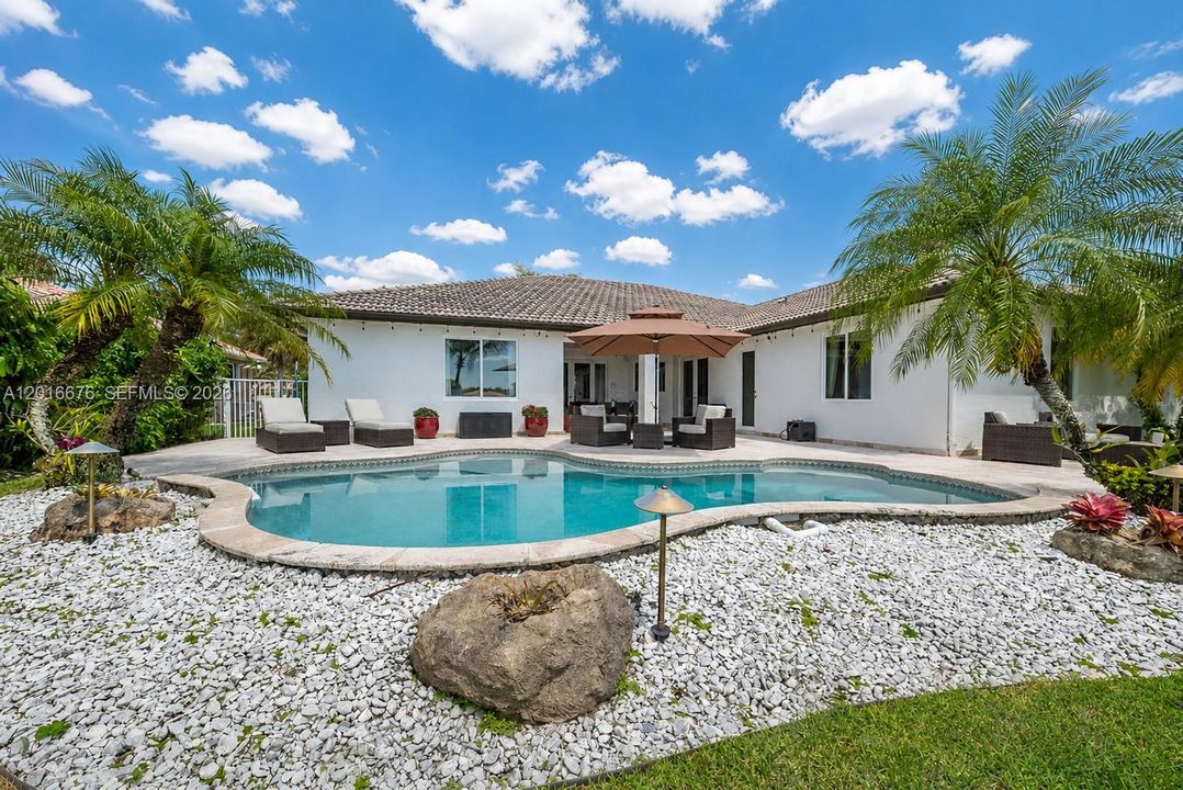 Active With Contract: $1,375,000 (5 beds, 3 baths, 3012 Square Feet)
