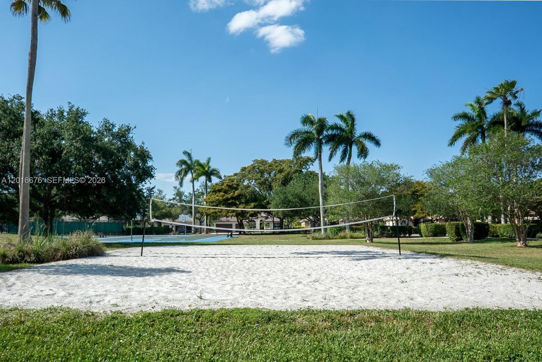 Active With Contract: $1,375,000 (5 beds, 3 baths, 3012 Square Feet)