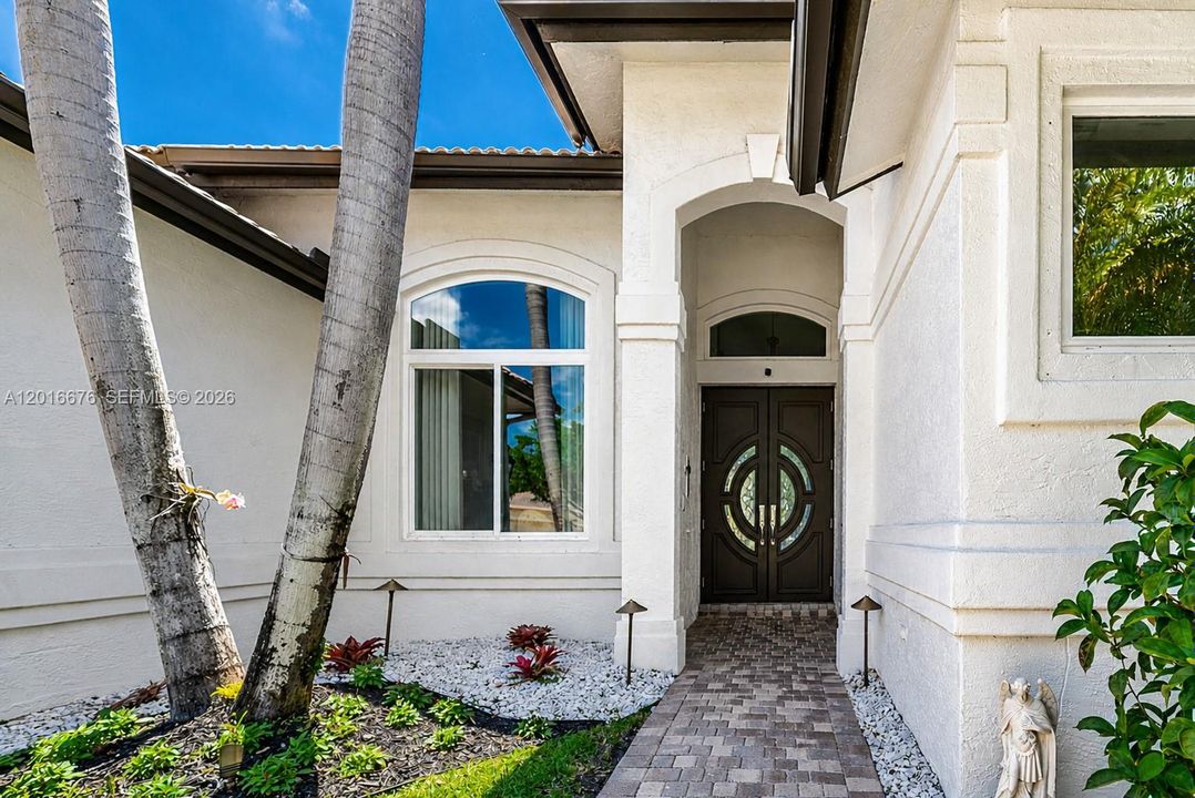 Active With Contract: $1,375,000 (5 beds, 3 baths, 3012 Square Feet)