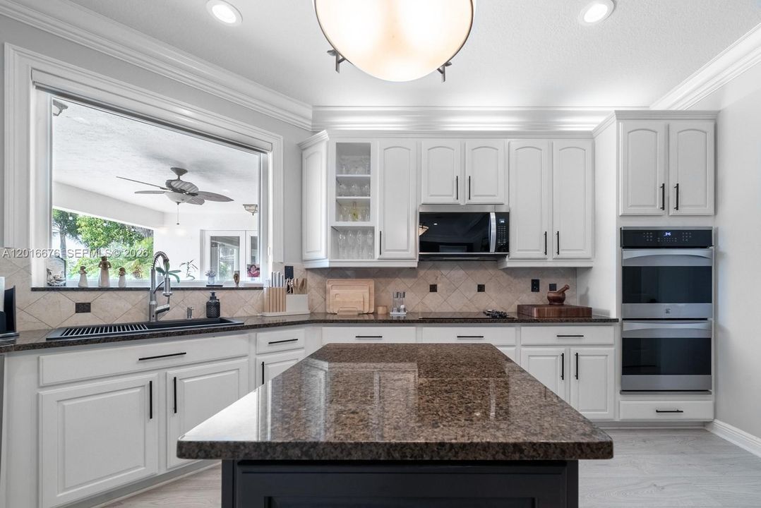 Active With Contract: $1,375,000 (5 beds, 3 baths, 3012 Square Feet)