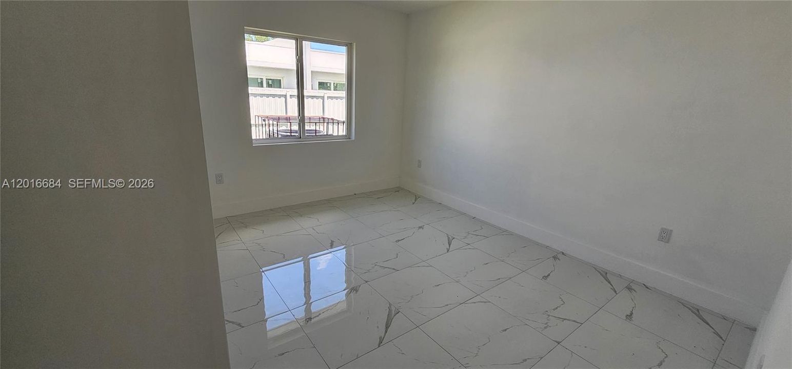 Activo con contrato: $2,900 (3 camas, 2 baños, 0 Pies cuadrados)