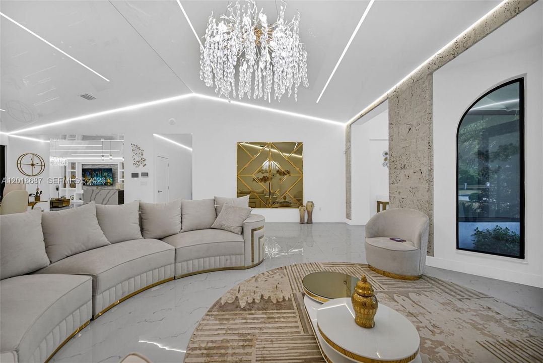 На продажу: $2,799,999 (5 спален, 2 ванн, 4396 Квадратных фут)