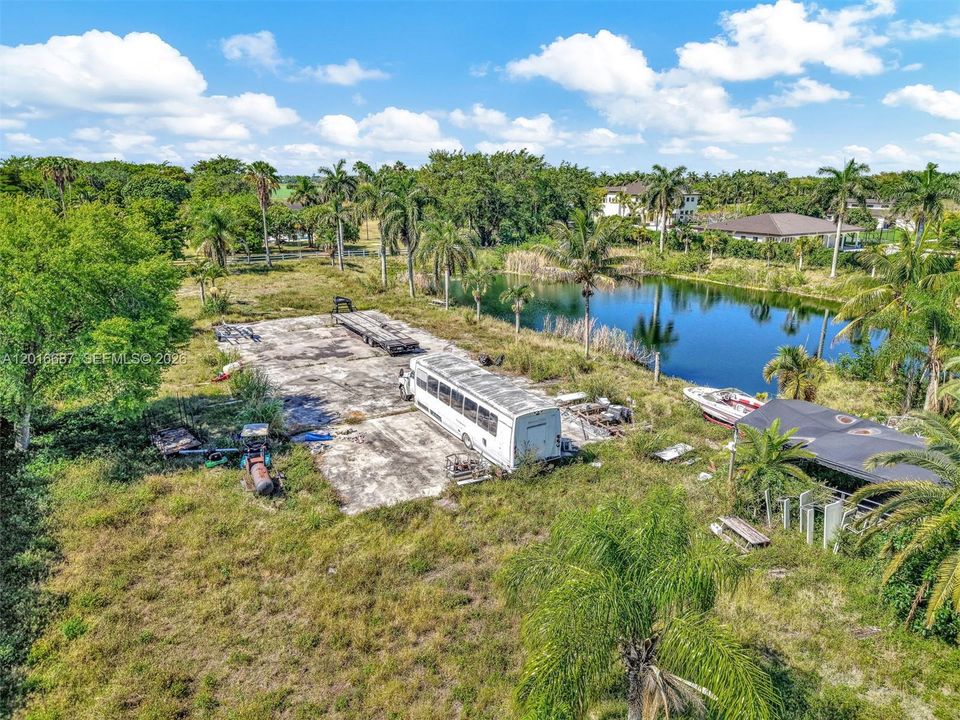 На продажу: $2,799,999 (5 спален, 2 ванн, 4396 Квадратных фут)