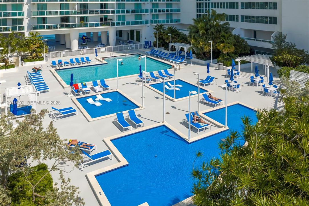Active With Contract: $3,750 (1 beds, 1 baths, 1095 Square Feet)