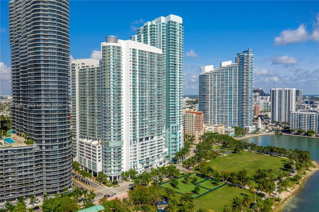Active With Contract: $3,750 (1 beds, 1 baths, 1095 Square Feet)
