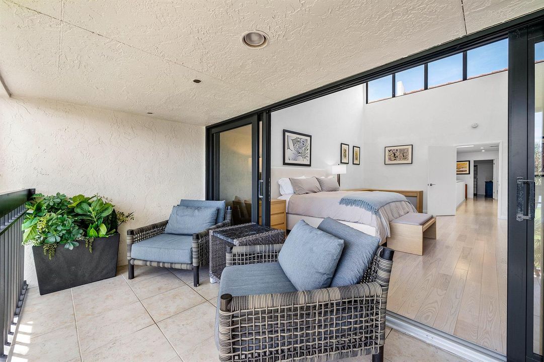 038-2335SouthOceanBoulevard-13-PalmBeach