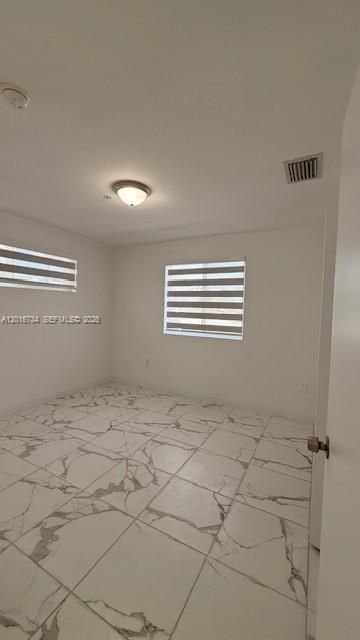 Activo con contrato: $2,200 (2 camas, 2 baños, 0 Pies cuadrados)