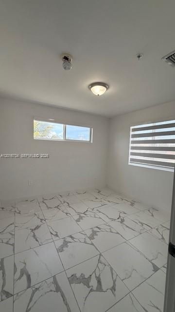 Activo con contrato: $2,200 (2 camas, 2 baños, 0 Pies cuadrados)