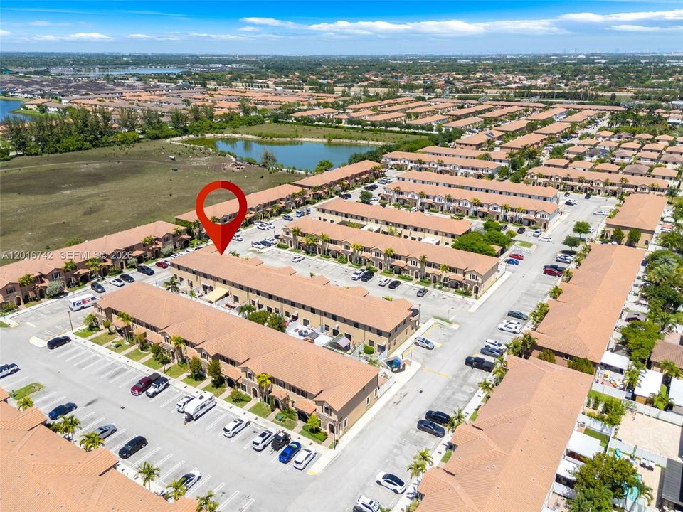 En Venta: $459,000 (2 camas, 2 baños, 1422 Pies cuadrados)