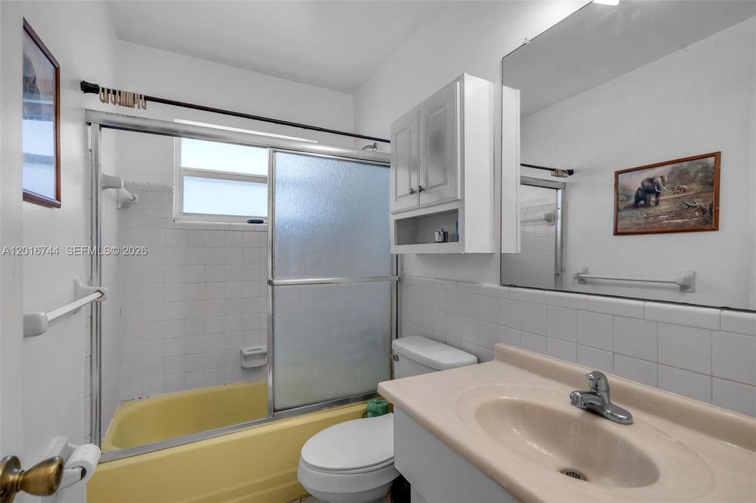 For Sale: $335,000 (2 beds, 2 baths, 1554 Square Feet)