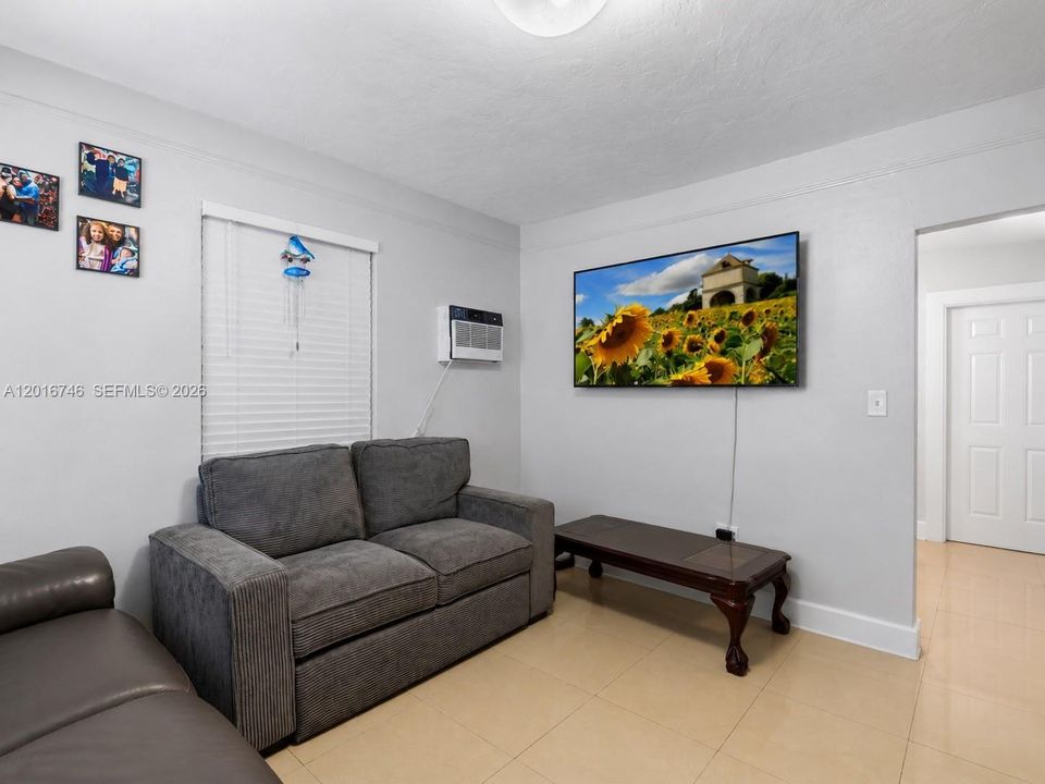 En Venta: $450,000 (3 camas, 1 baños, 0 Pies cuadrados)